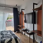 Bed & Breakfast La Parenthese Du Las, Maison D'hotes, Piscine Et Spa, Entre Bordeaux Et Cap Ferret