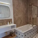 Bed and Breakfast La Parenthese Du Las, Maison D'hotes, Piscine Et Spa, Entre Bordeaux Et Cap Ferret