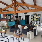 Bed and Breakfast La Parenthese Du Las, Maison D'hotes, Piscine Et Spa, Entre Bordeaux Et Cap Ferret
