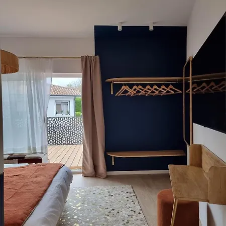 La Parenthese Du Las, Maison D'hotes, Piscine Et Spa, Entre Bordeaux Et Cap Ferret לינה וארוחת בוקר 4*