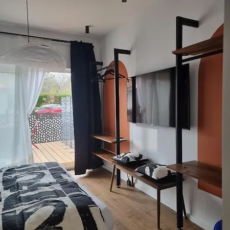 לינה וארוחת בוקר La Parenthese Du Las, Maison D'hotes, Piscine Et Spa, Entre Bordeaux Et Cap Ferret