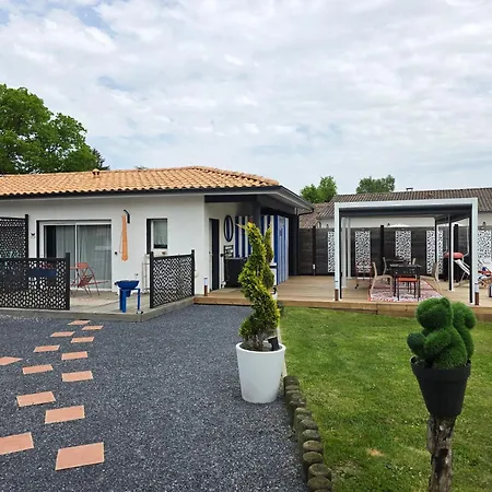 La Parenthese Du Las, Maison D'hotes, Piscine Et Spa, Entre Bordeaux Et Cap Ferret B&B 생-장-딜락