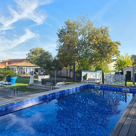 לינה וארוחת בוקר La Parenthese Du Las, Maison D'hotes, Piscine Et Spa, Entre Bordeaux Et Cap Ferret